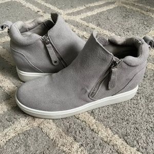 Steve Madden Camela Suede Gray wedge sneaker
